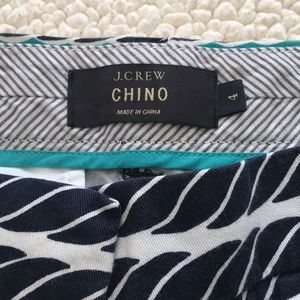 J. Crew Shorts - J Crew women’s chino shorts sz 4 J. Crew Shorts - J Crew women’s chino shorts sz 4